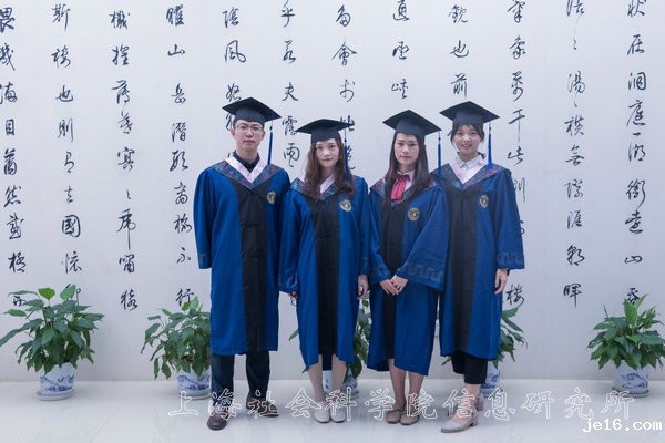 2019年6月27日参加毕业典礼暨学位授予仪式